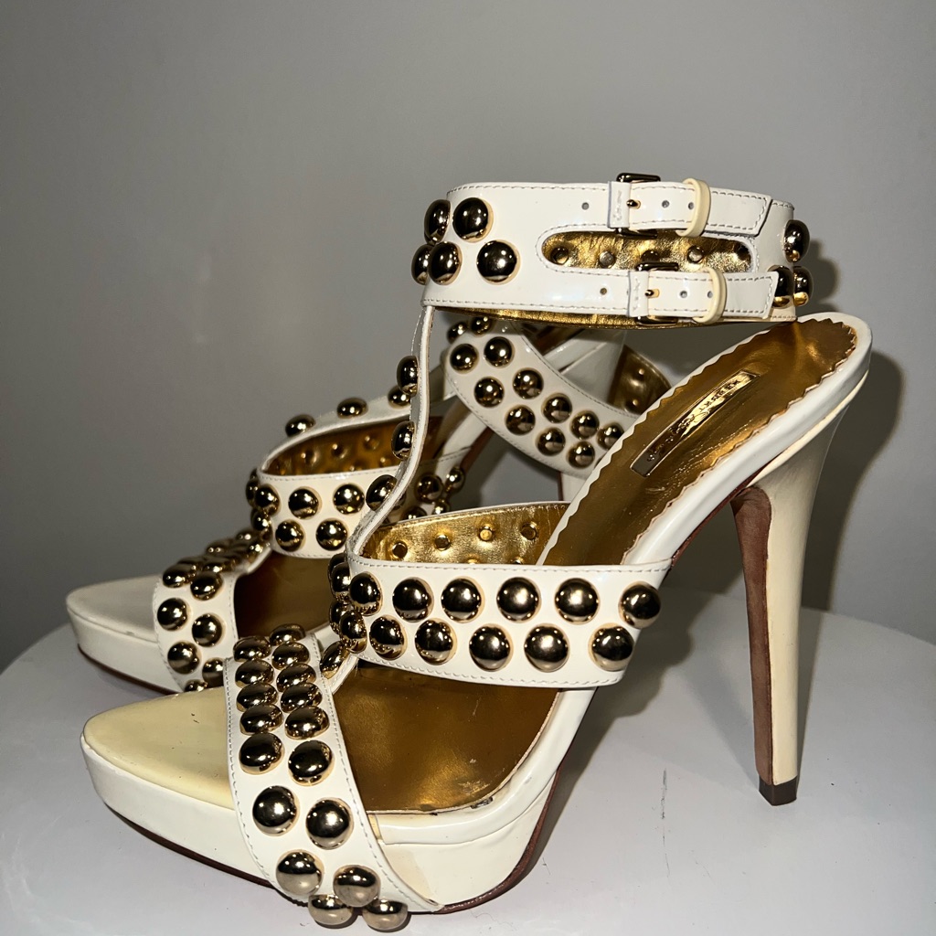 Report Signature White Sandal Size 6
